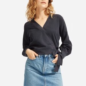 Everlane washable silk wrap top in navy